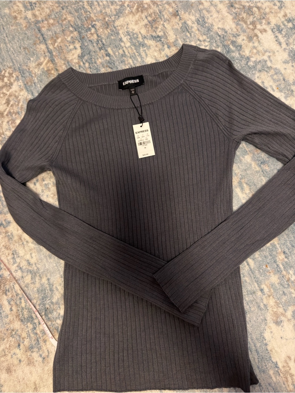 Express Ribbed Long Sleeve Top - Charcoal Gray